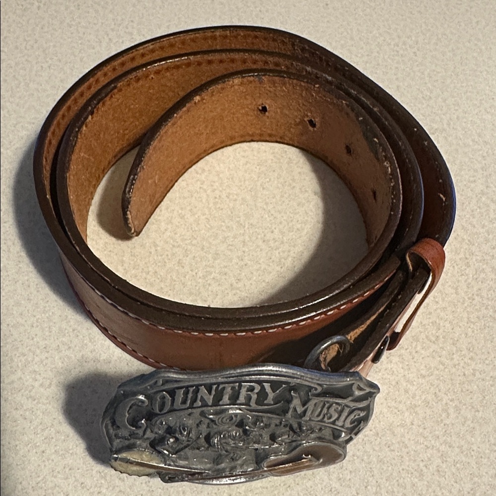 Brown tooled Leather western Belt with Country Music Buckle size 42 plus buckle - Picture 2 of 16